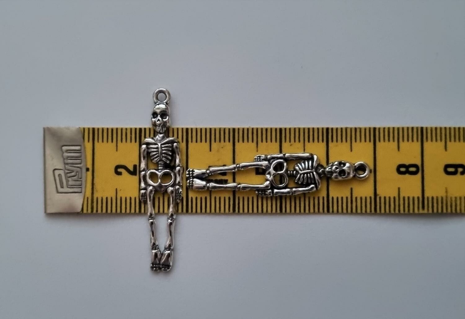 2 st Skelett, Skeleton. Berlocker / charms för smyckestillverkning