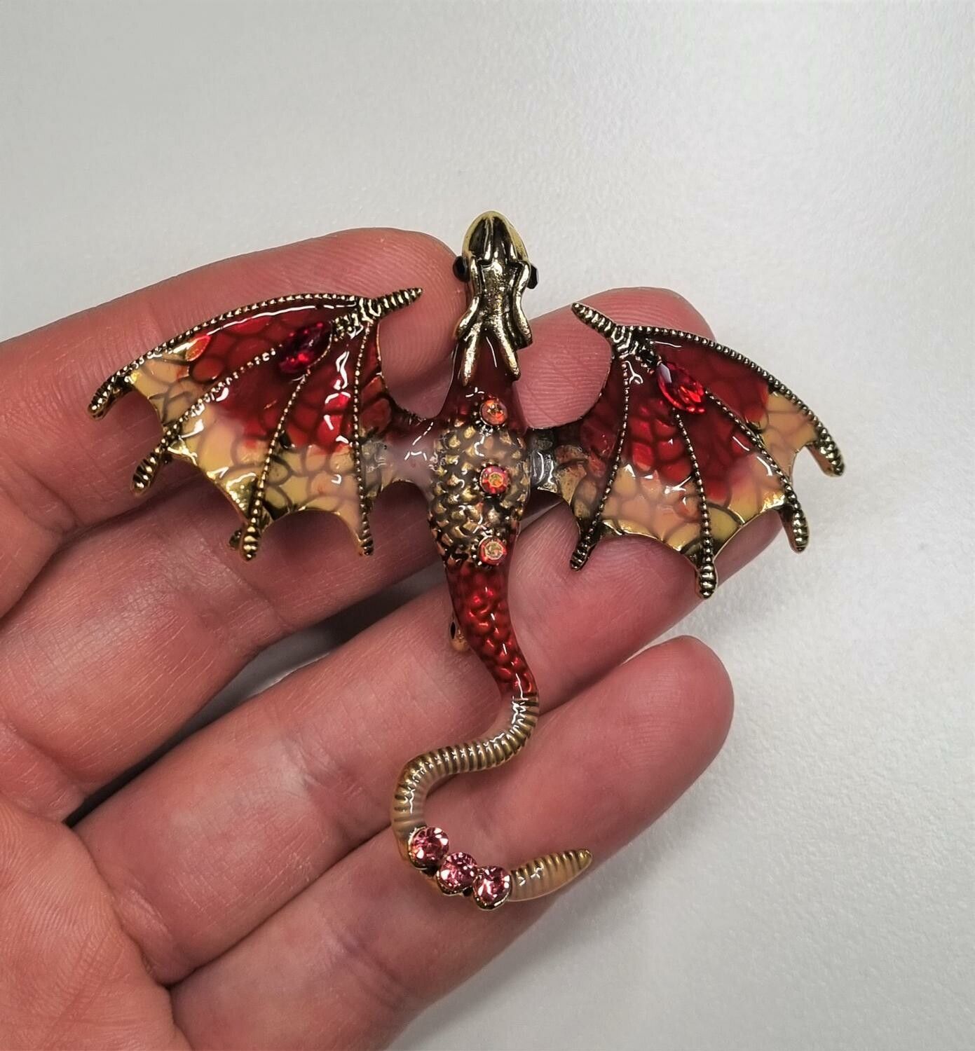 1 st detaljrik brosch hänge - Drake (röd)