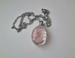 Halsband med oval glasberlock - Rosa glasberlock