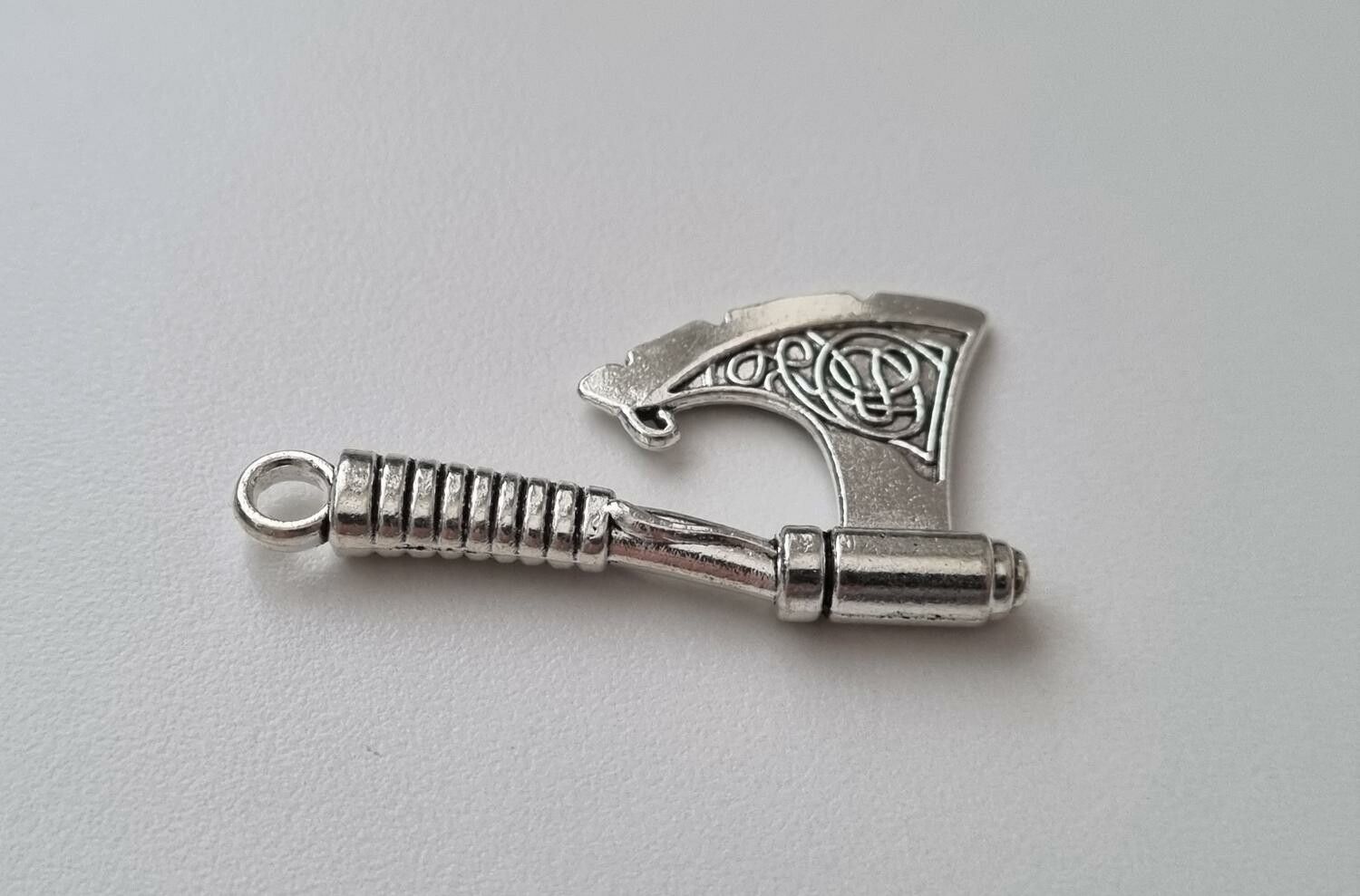Silverfärgad Yxa, miniyxa, Miniatyr, berlock / charm
