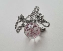 Halsband med rund glasberlock (45-50 cm lång kedja) - Lila glasberlock