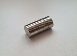 25 st Neodymium magneter (10x1 mm) runda magneter