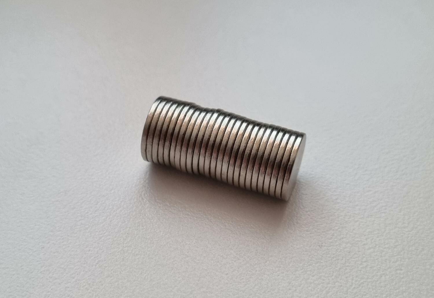 25 st Neodymium magneter (10x1 mm) runda magneter