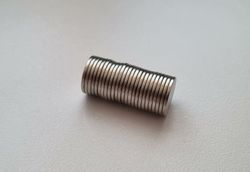 25 st Neodymium magneter (10x1 mm) runda magneter
