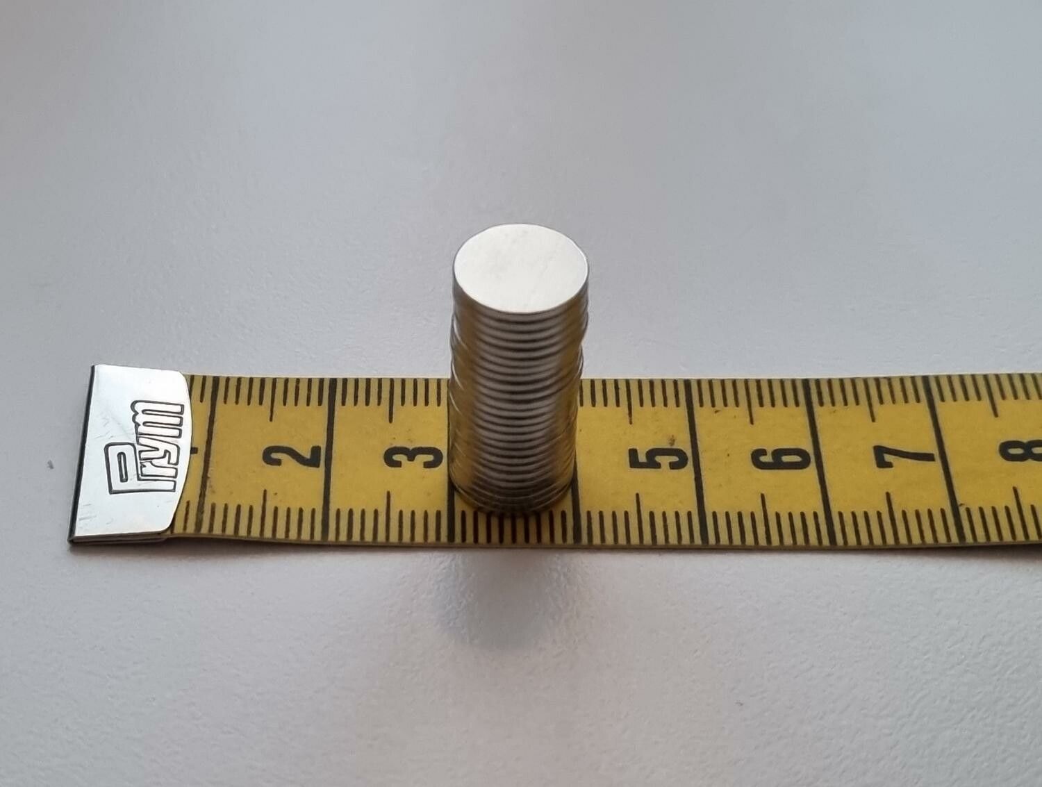 25 st Neodymium magneter (10x1 mm) runda magneter