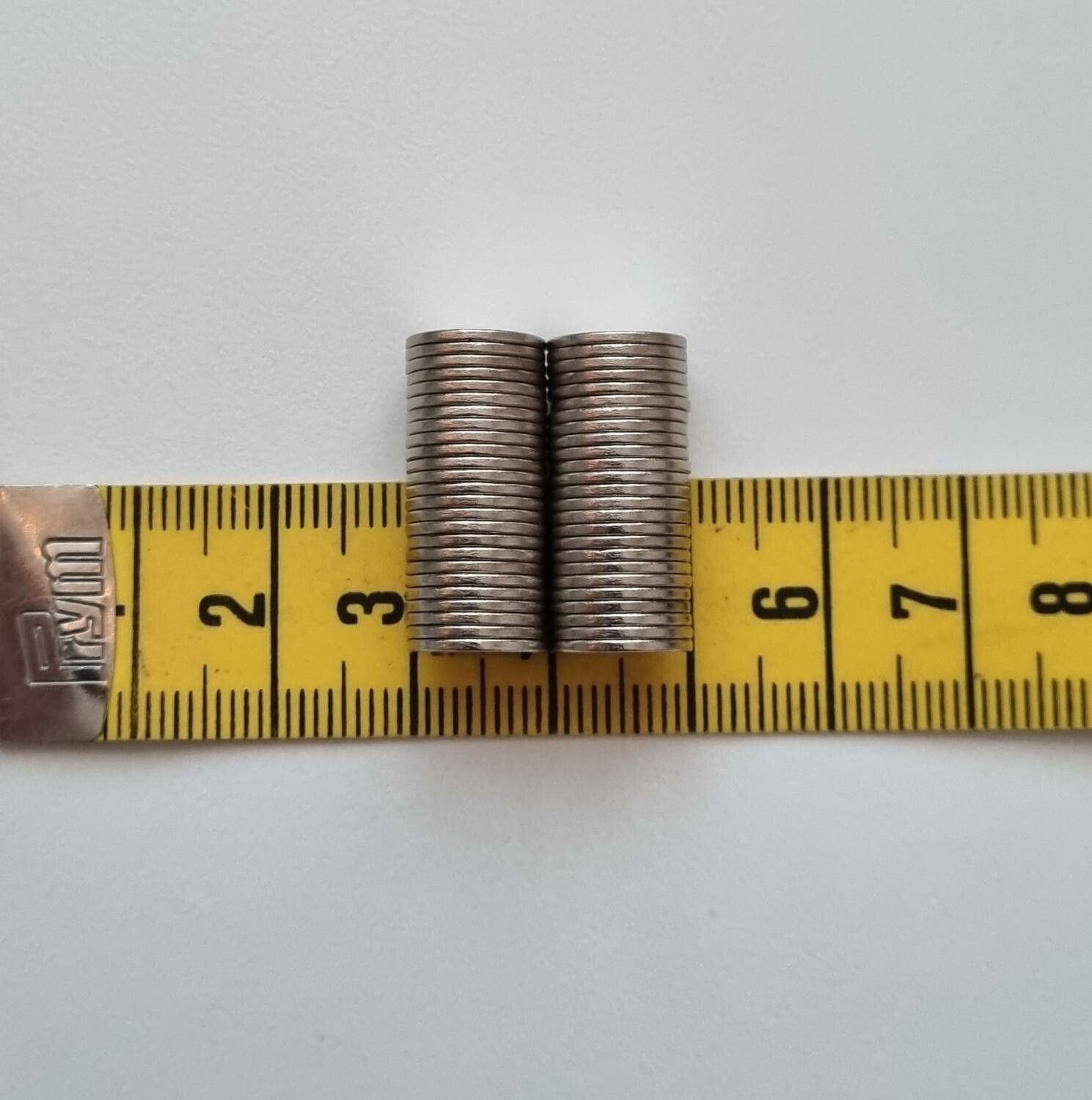 50 st Neodymium magneter (10x1 mm) runda magneter