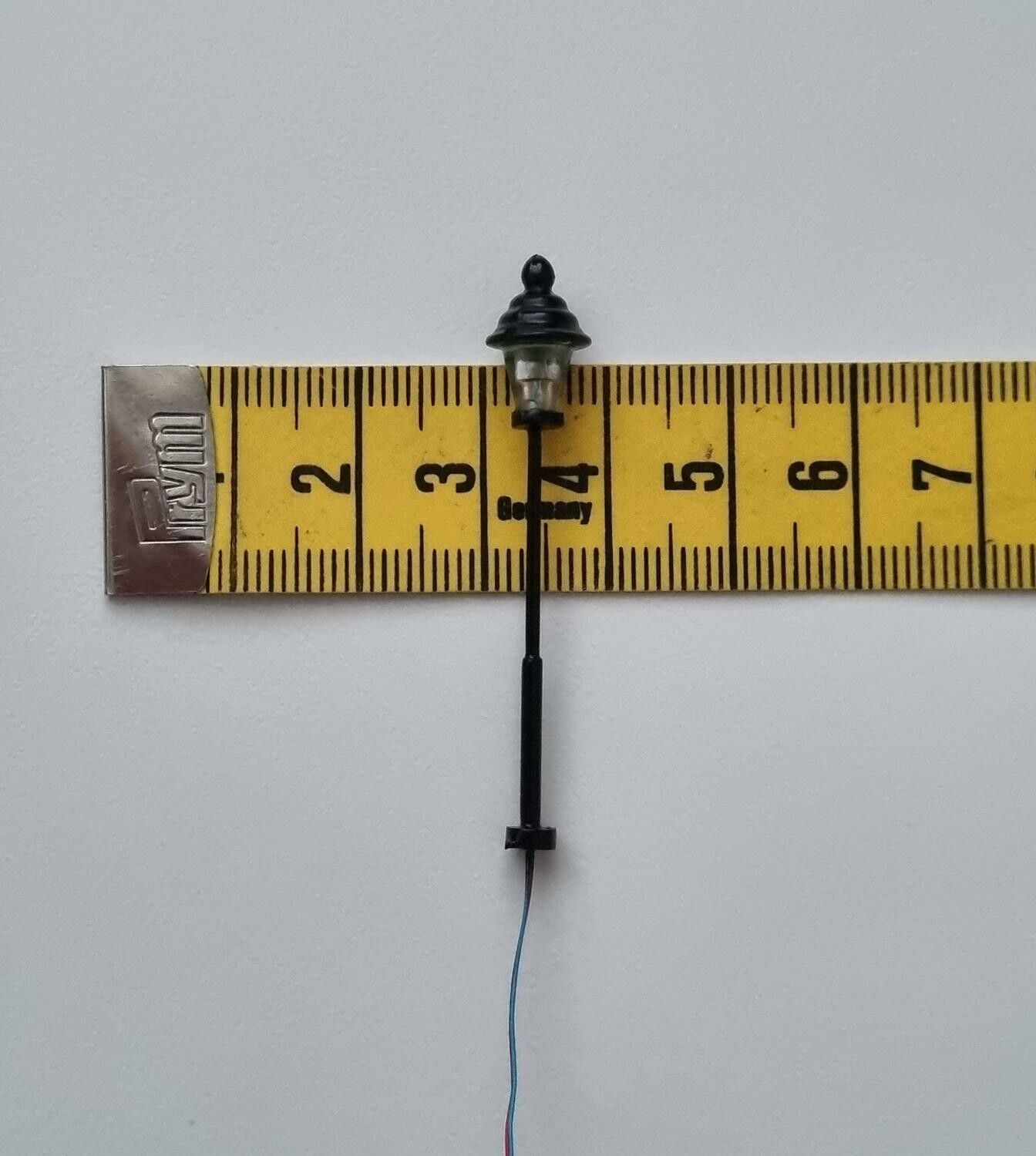 Lampa, miniatyrlampa (LED) För dockhus, tittskåp, tågräls mm (variant 4)