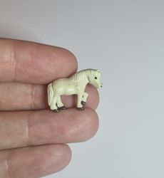 Kylskåpsmagnet Häst, miniatyr, minidjur med magnet