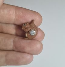 Kylskåpsmagnet Ekorre, miniatyr, minidjur med magnet