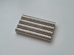 100 st Neodymium magneter (6x2 mm) runda magneter