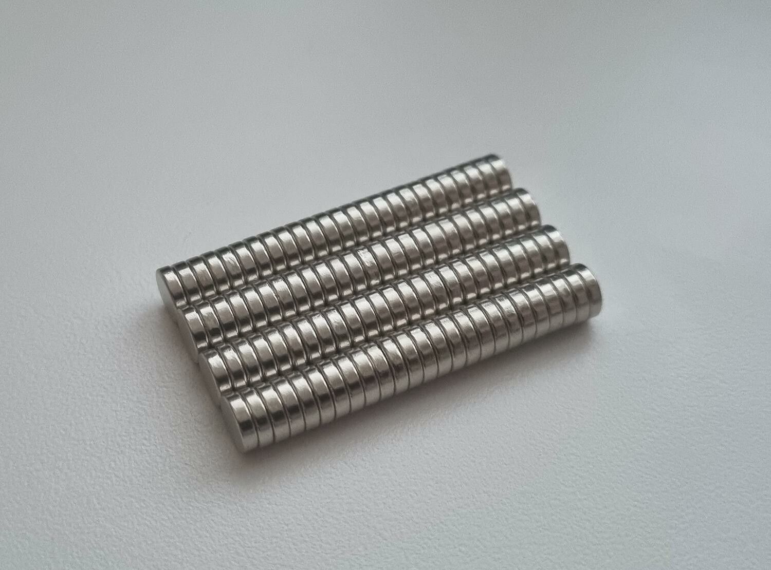 100 st Neodymium magneter (6x2 mm) runda magneter