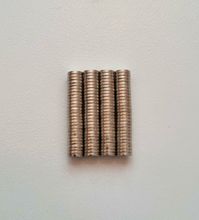 100 st Neodymium magneter (4x1 mm) runda magneter