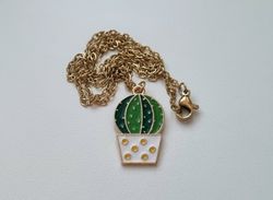 Guldfärgat halsband med en kaktus, kaktusberlock / charm