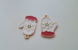 2 st julvantar. Hängen / berlocker / charms till jul