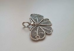 1 st detaljrik fjäril, berlock / charm / hänge