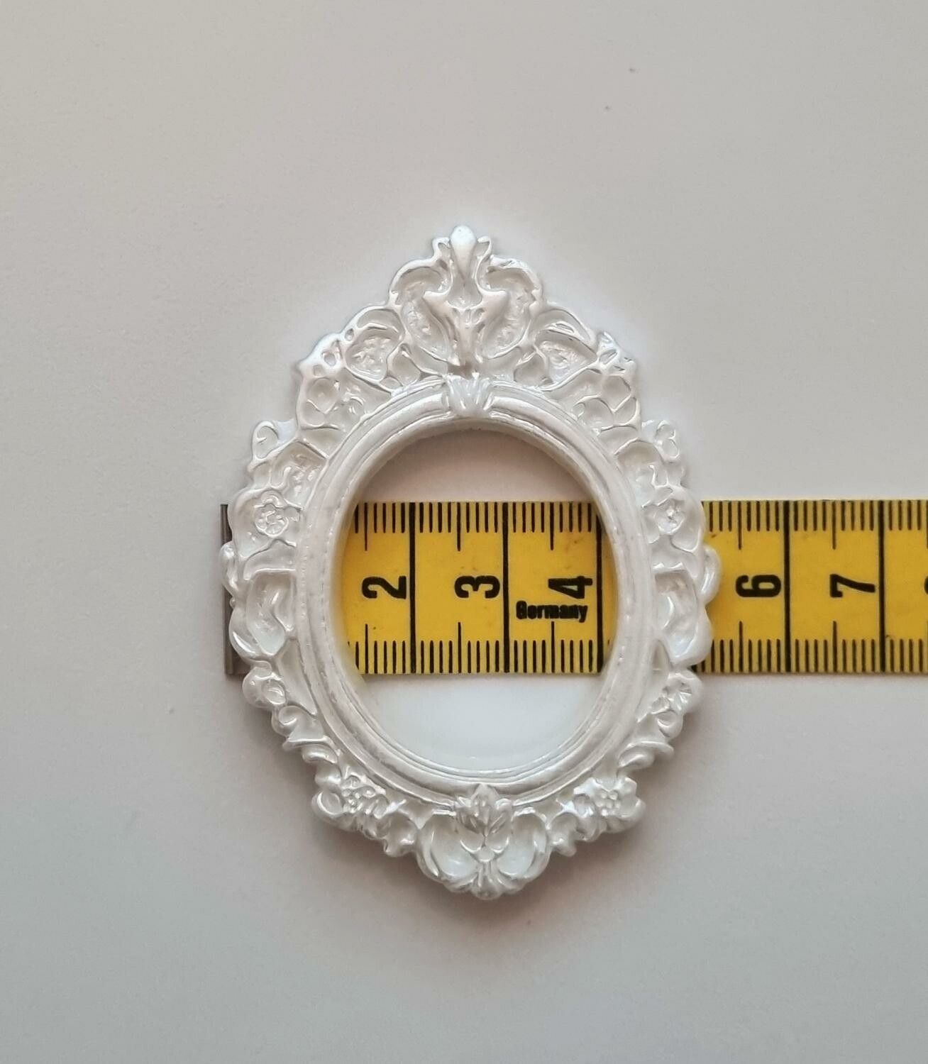 Miniatyr tavelram, ram - till dockhus, tittskåp med mera (variant 1)