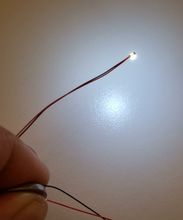 Tråd med LED-ljus (vit) För dockhus, tittskåp, tågräls
