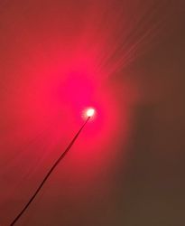 Tråd med LED-ljus (rött) För dockhus, tittskåp, tågräls