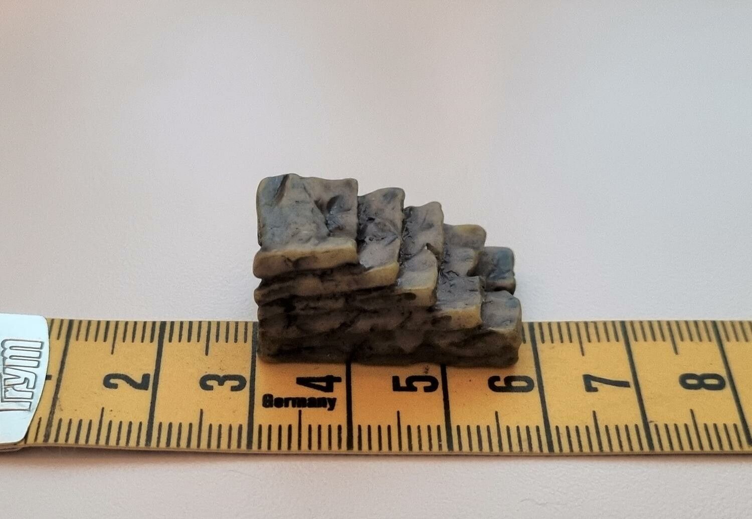 1 st trappa. Miniatyrer / figuriner för dockskåpet, tittskåp mm (variant 3)