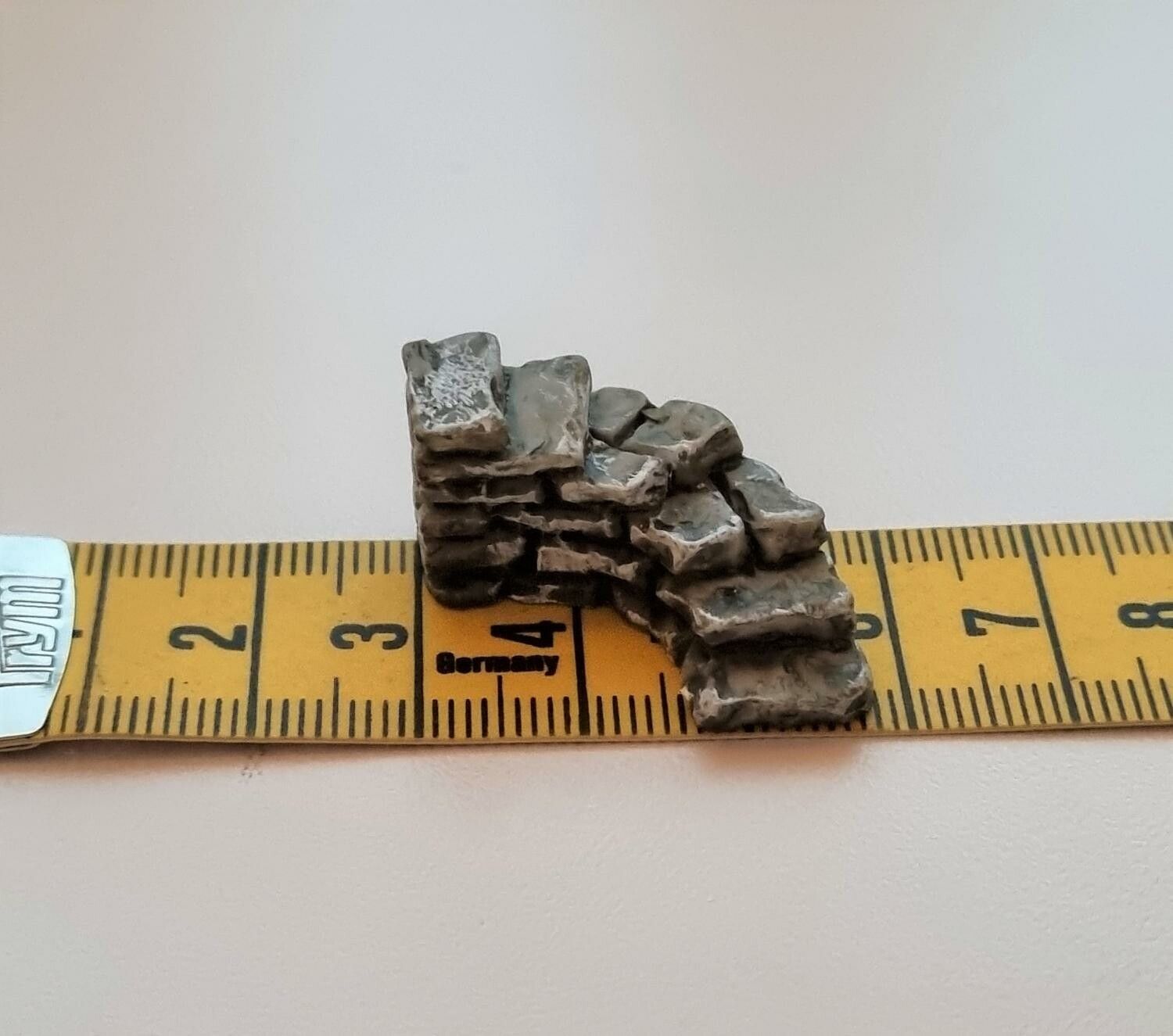 1 st trappa. Miniatyrer / figuriner för dockskåpet, tittskåp mm (variant 2)