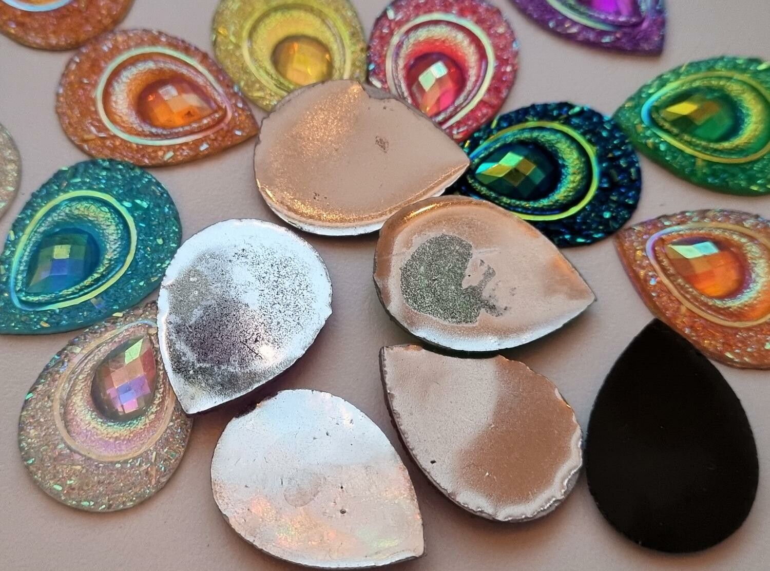 10 st flatbacks, strasstenar (18 x 25 mm)