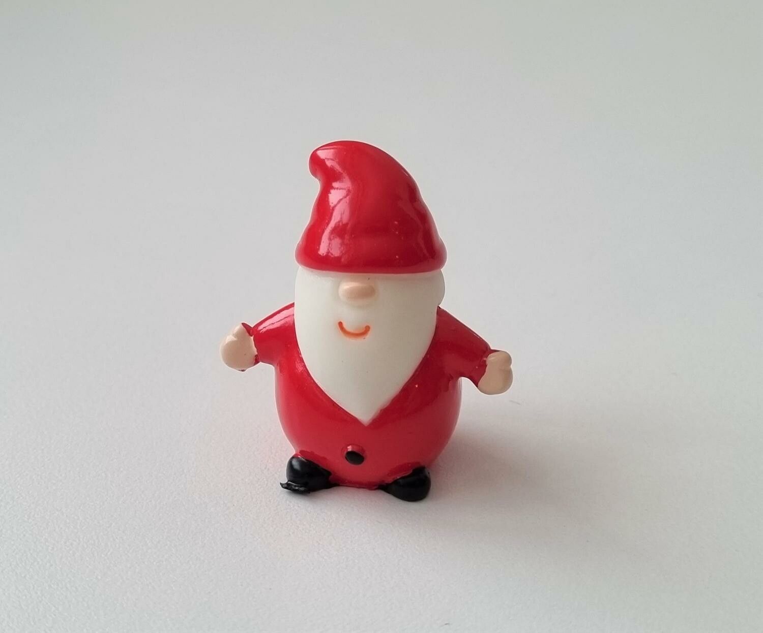 Handmålad tomte. Miniatyrer / figuriner för dockskåpet, tittskåp mm