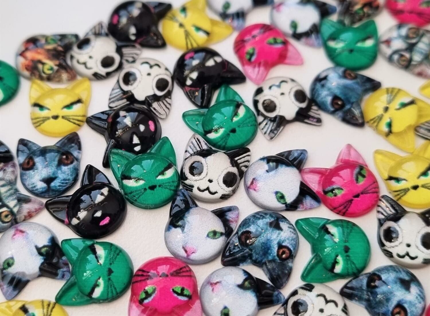 10 st söta flatbacks - Katter, kattansikten i resin