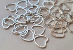 10 st silverfärgade hjärtan, berlocker / charms