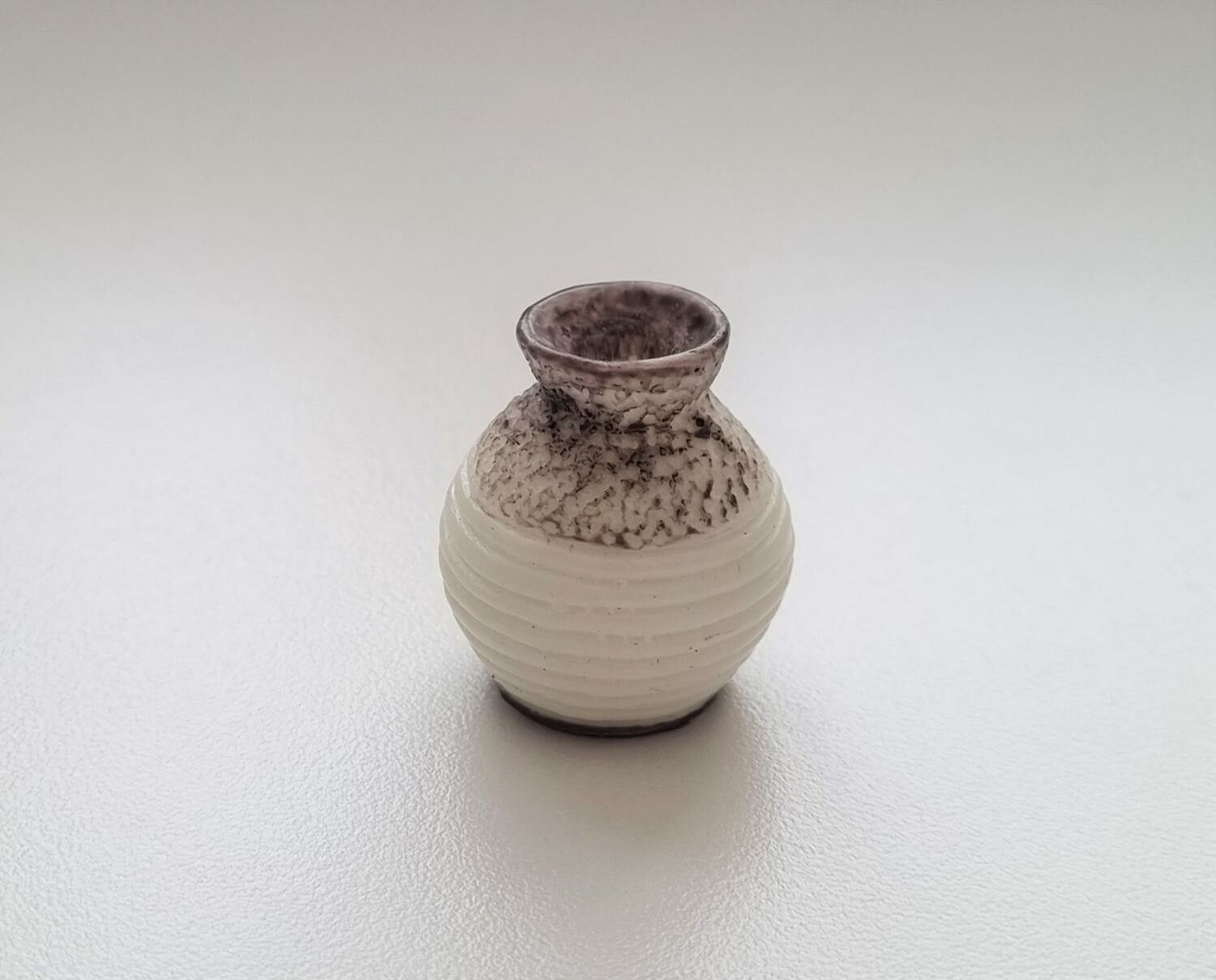 1 st kruka, minikruka, vas. Miniatyrer till dockskåp dockhus (gråvit)