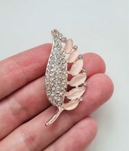 Brosch, Detaljrikt vackert blad / löv i roseguld