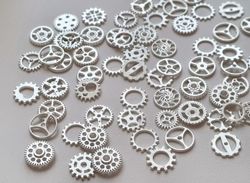 50 st kugghjul i steampunk, kuggar, gears minikugghjul (silverfärgade/vita)
