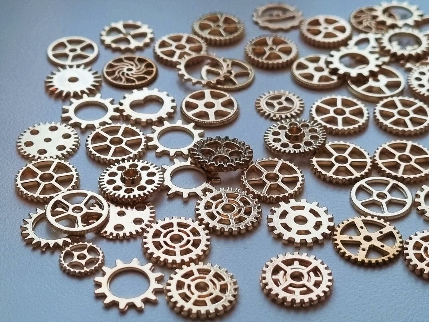 50 st kugghjul i steampunk, kuggar, gears minikugghjul (KC gold / guldfärgade)