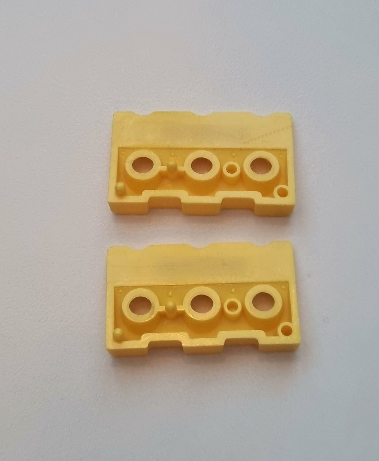 1 st gul vägspärr. Miniatyr för dockhus, tittskåp, tågräls mm