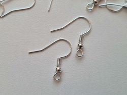 20 st örhängeskrokar i rostfritt stål (12 x 20 mm) - Silverfärgade