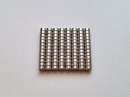 100 st Neodymium magneter (3x2 mm) runda magneter