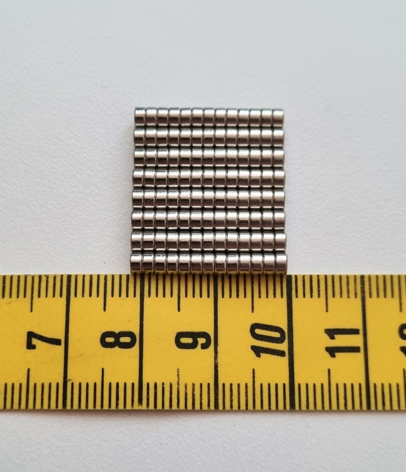 100 st Neodymium magneter (3x2 mm) runda magneter