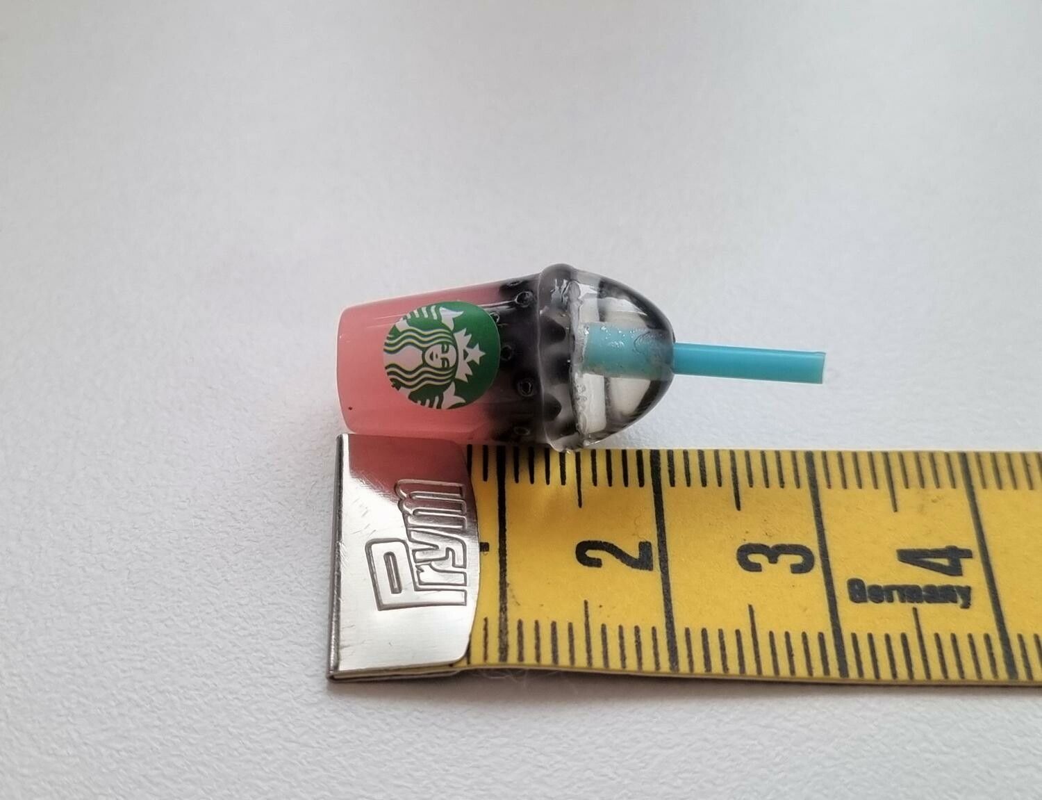 1 st rosa iskaffe, frappucino, drinkar - Miniatyr för dockhus, tittskåp