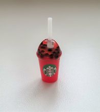 1 st röd iskaffe, frappucino, drinkar - Miniatyr för dockhus, tittskåp