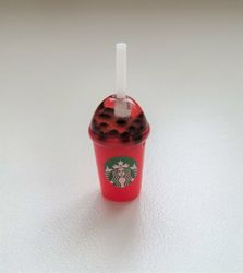 1 st röd iskaffe, frappucino, drinkar - Miniatyr för dockhus, tittskåp