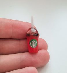 1 st röd iskaffe, frappucino, drinkar - Miniatyr för dockhus, tittskåp