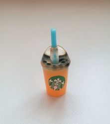 1 st orange iskaffe, frappucino, drinkar - Miniatyr för dockhus, tittskåp