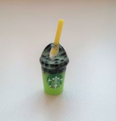 1 st grön iskaffe, frappucino, drinkar - Miniatyr för dockhus, tittskåp
