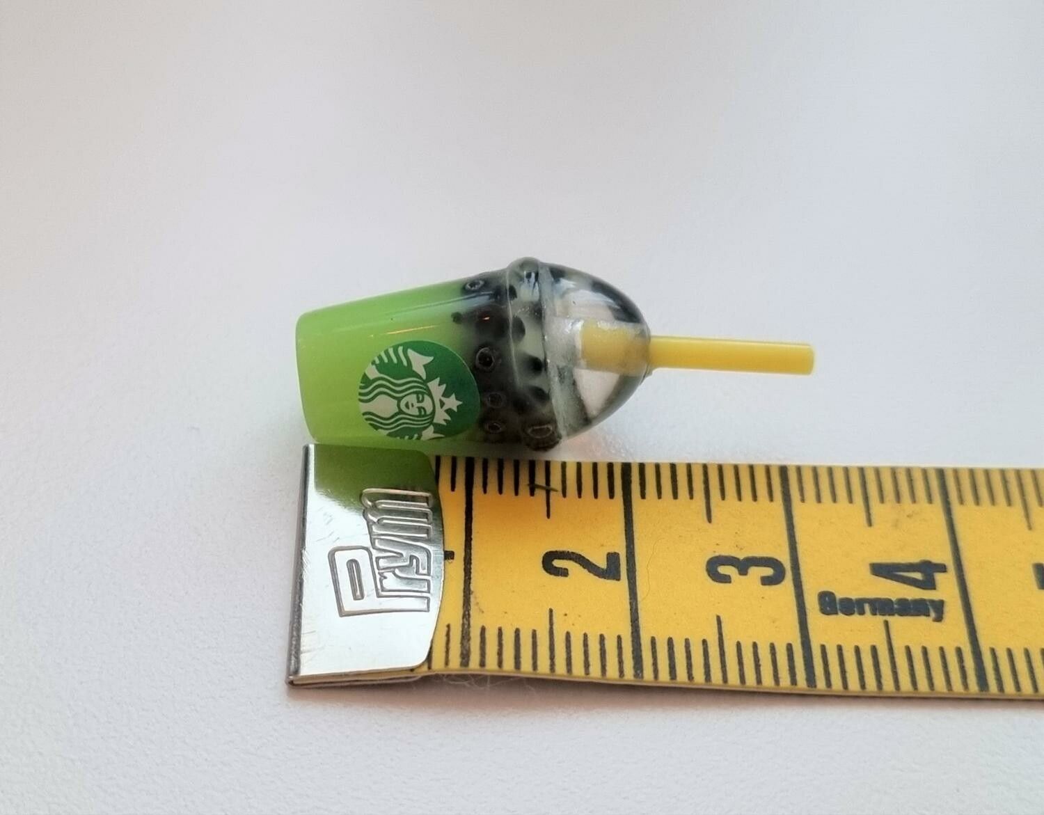 1 st grön iskaffe, frappucino, drinkar - Miniatyr för dockhus, tittskåp