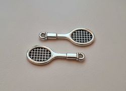 2 st miniatyrer berlocker - Tennisrack