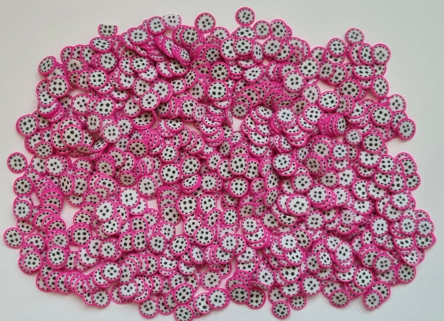 1000 st små frukter (drakfrukt) av mjuk lera, polymerlera för scrapbooking