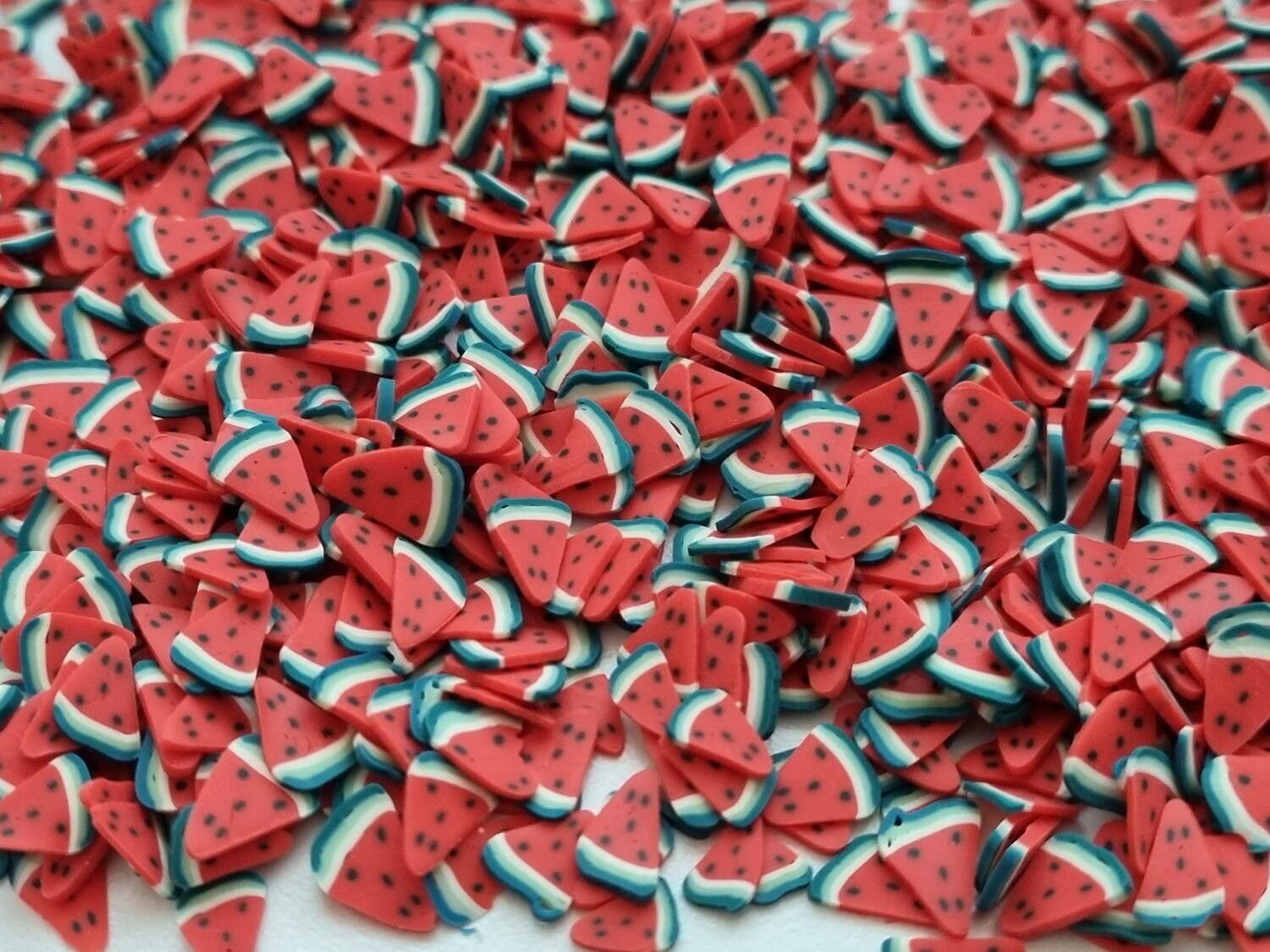 1000 st små frukter (Melonbitar) av mjuk lera, polymerlera för scrapbooking
