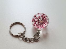 Nyckelring Glaskula glasboll med torkad blomma (Rosa/cerise)