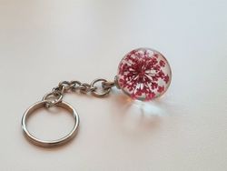 Nyckelring Glaskula glasboll med torkad blomma (Rosa/cerise)