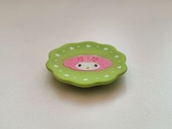 1 st fat / tallrik. Miniatyr för dockskåp, tittskåp (grön)