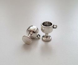 2 st Bägare, glas, vinglas. Berlocker / hängen / miniatyrer